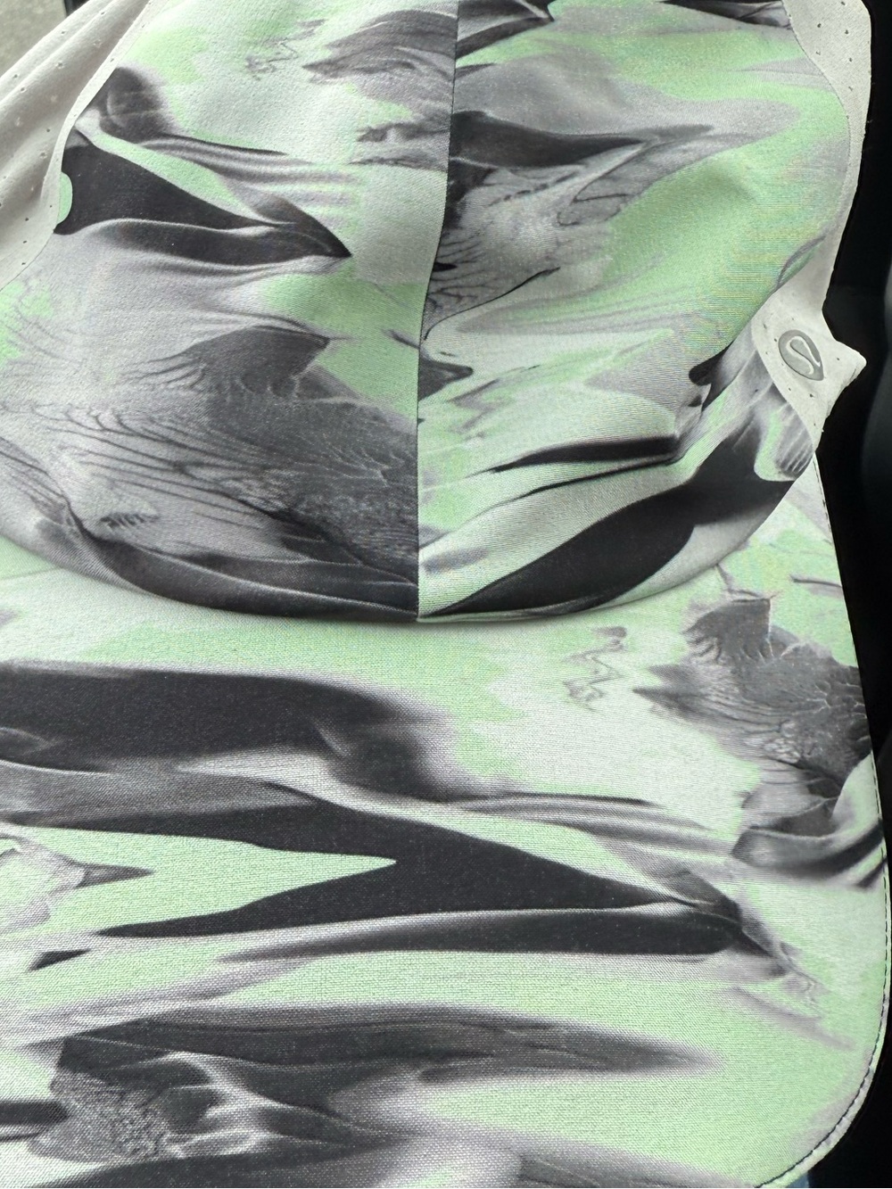 Lululemon Fast and Free Running Hat NWT Green Black Marbled - Picture 7 of 7